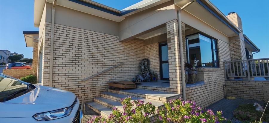 3 Bedroom Property for Sale in Dana Bay Western Cape